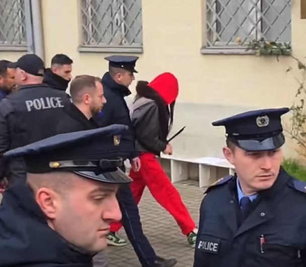 Të dyshuarit për manipulim votash futen në Gjykatën e Prizrenit nën masa të rrepta sigurie