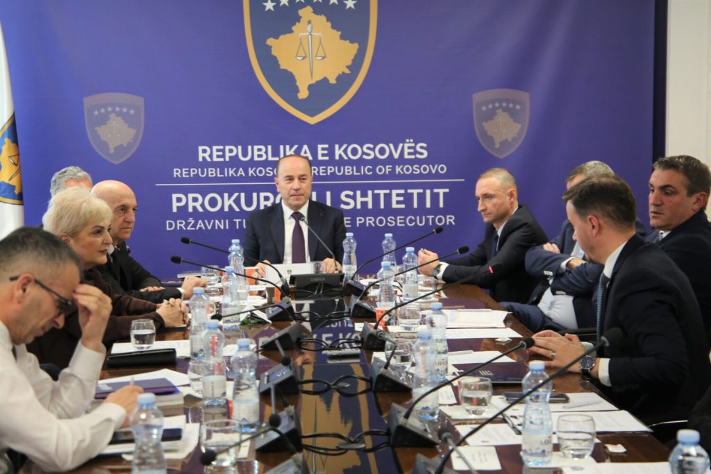 Qalaj diskuton me kryeprokurorët për trajtimin e rasteve të zgjedhjeve të parakohshme