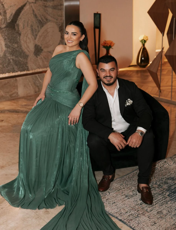 Albina Kelmendi feston 28-vjetorin, Valoni i dedikon fjalë të veçanta