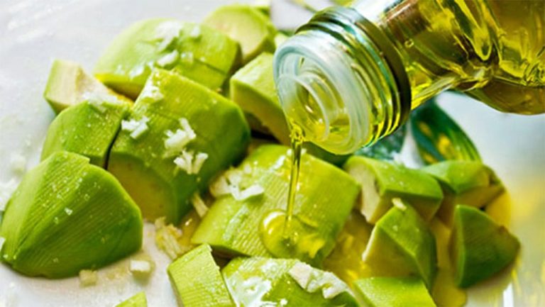 “Si të Ulni Natyrshëm Yndyrnat në Gjak dhe të Mbani Zemrën të Shëndetshme”