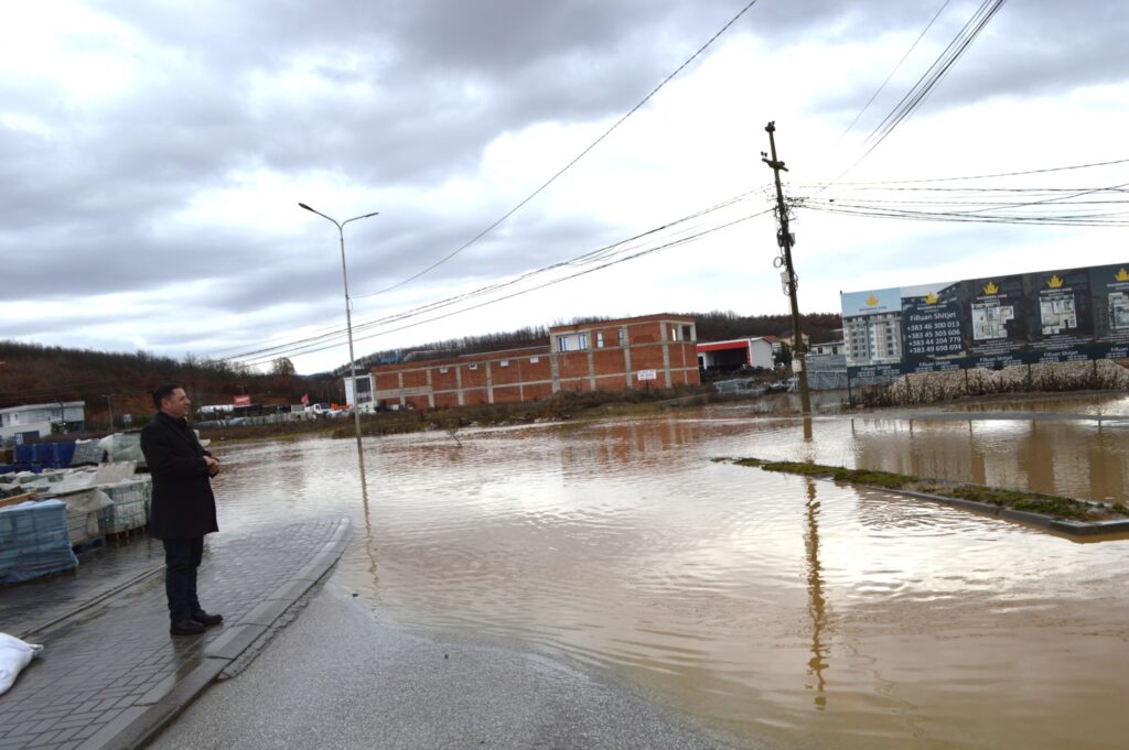 Malishevë – Situata stabilizohet pas reshjeve, rrugët gradualisht të kalueshme