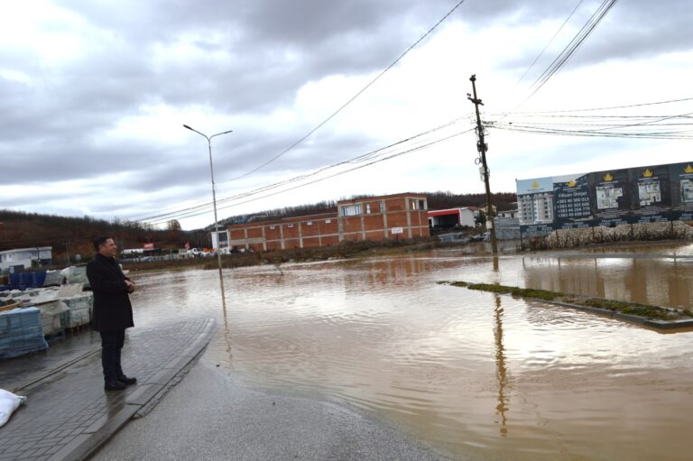 Malishevë – Situata stabilizohet pas reshjeve, rrugët gradualisht të kalueshme
