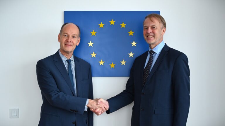 Orav takohet me shefin e ri të UNMIK-ut, Peter Due, diskutojnë bashkëpunimin dhe mbështetjen për komunitetet