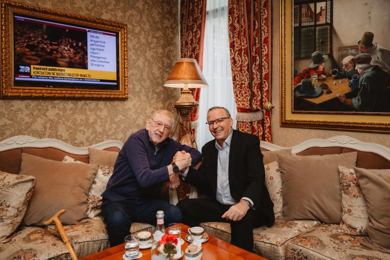 Hamza takon Walker: Si në vitin 1999, ai vazhdon të jetë pranë Kosovës