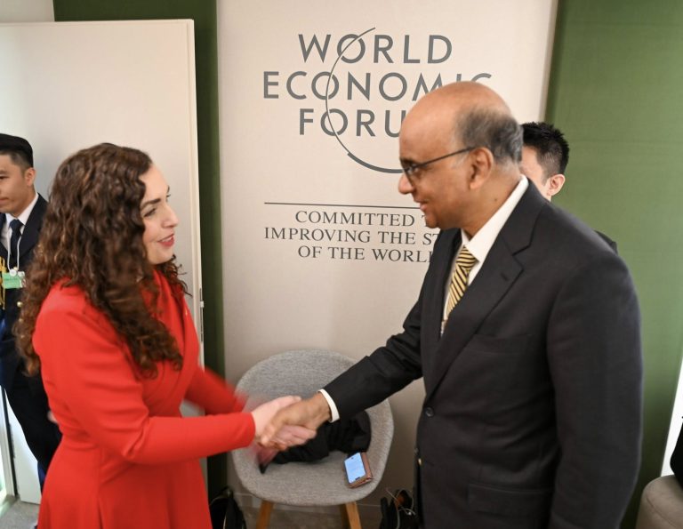 Osmani takon presidentin e Singaporit, kërkon liberalizimin e vizave për qytetarët e Kosovës