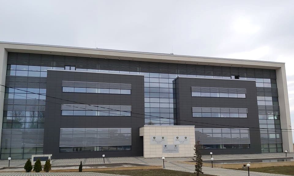 Aksion i Prokurorisë në Prishtinë, arrestohet zyrtari për ryshfet