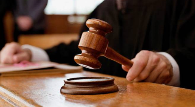 Aktakuzë ndaj mjekut nga Vushtrria për raporte mjekësore të rrejshme me pagesë