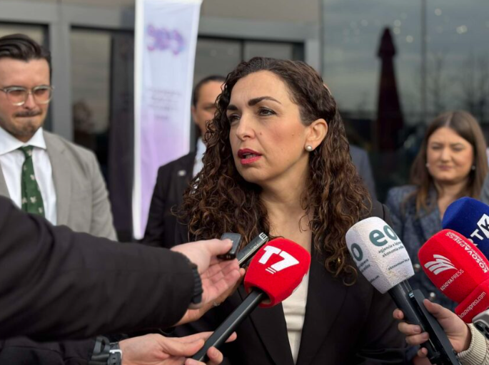 Presidentja Osmani viziton Gjakovën pas vërshimeve: Solidaritet dhe bashkëpunim për tejkalimin e situatës