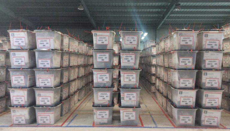 KQZ: Mungojnë 3,185 pako me fletëvotime nga votimi me postë