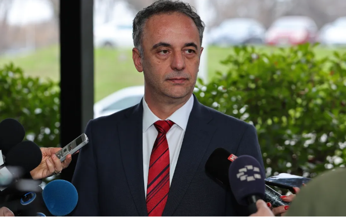 Aliu: Alarmante varësia nga duhani, rritet numri i duhanpirësve të rinj në Maqedoninë e Veriut