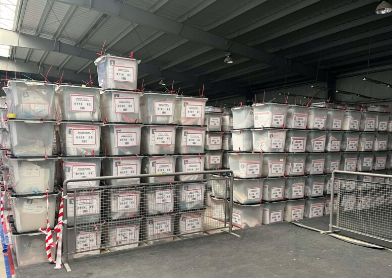 VV kryeson me 51% pas përfundimit të numërimit të votave me postë në Kosovë