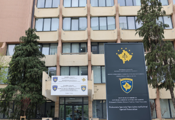 Kërkohet paraburgim për të dënuarin për krim të organizuar dhe trafik narkotikësh para ekstradimit në Shqipëri