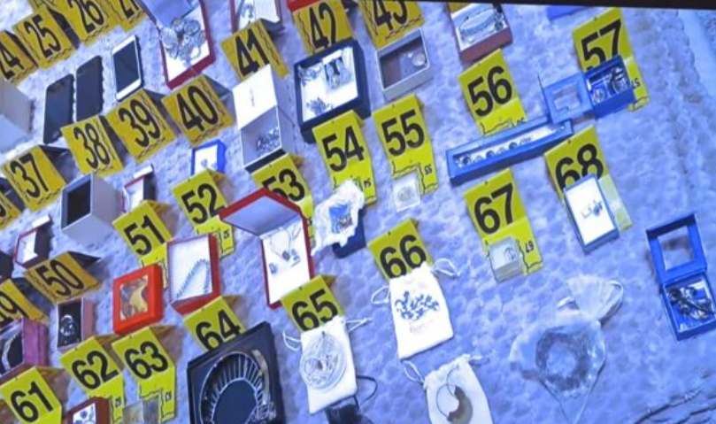 Stoli ari, para dhe orë luksoze – pamje nga sekuestrimet në bastisjet ndaj Mazrekut dhe Berishës