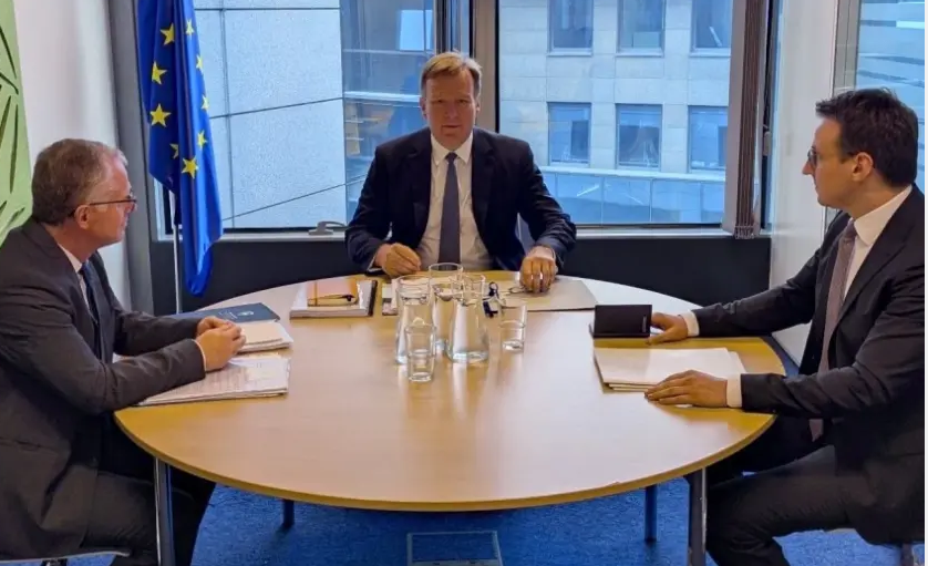 Sorensen konfirmon nisjen e punës së Komisionit të përbashkët për të pagjeturit