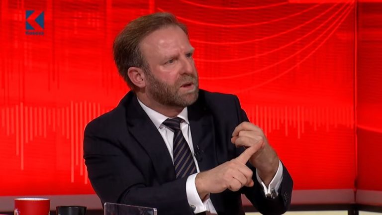 Haki Abazi kritikon Kurtin dhe opozitën: “Alternativa për qeverinë nuk u aktivizua”