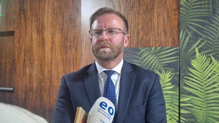 Abazi i kthen Kurtit fjalën për “superkriminalitet”