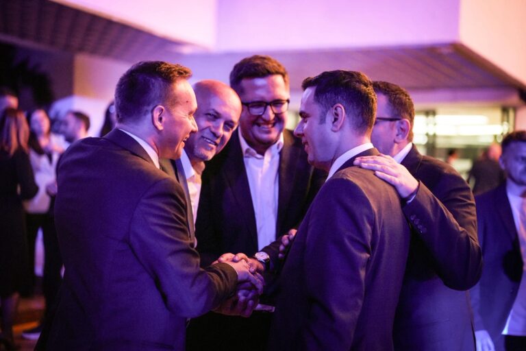 Abdixhiku mbron Besian Mustafën pas deklaratës për Thaçin