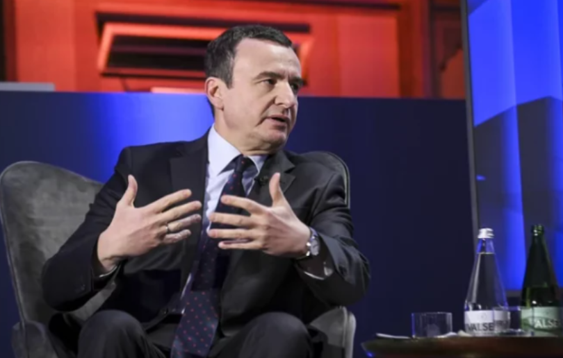 Kurti në Davos: Besimi shtyllë e shërbimit dhe unitetit shoqëror 🤝