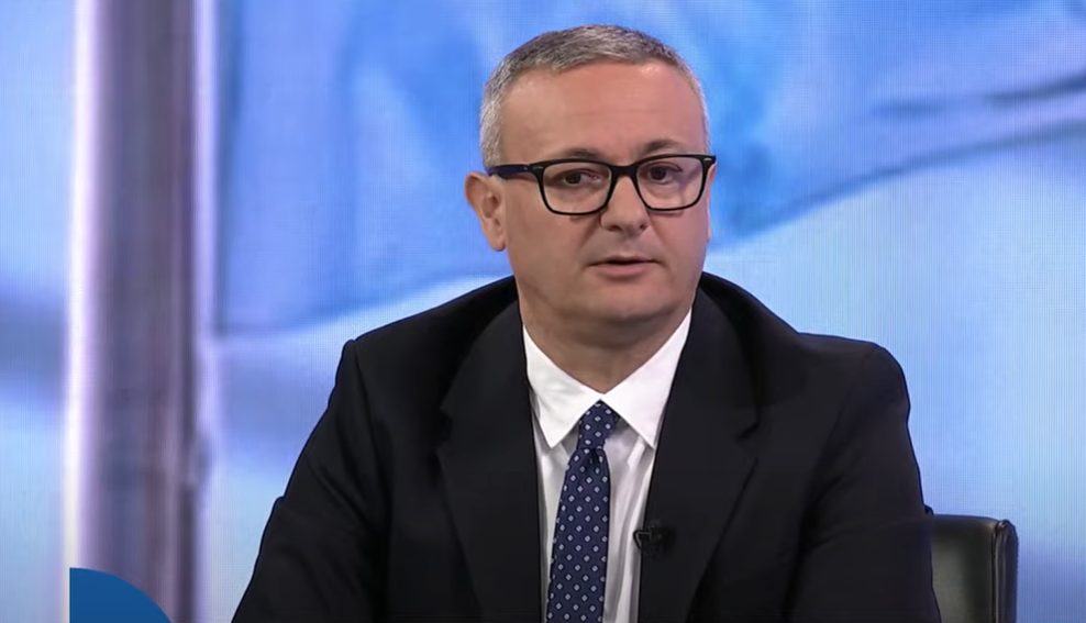 Arifi: Dy porositë e Kurtit për presidentin dhe opozitën