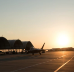 Mbretëria e Bashkuar tërheq personel ushtarak nga baza amerikane në Katar