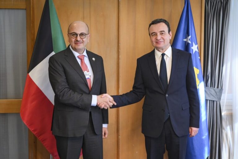 Kurti takon ministrin kuvajtian për investime dhe bashkëpunim ekonomik