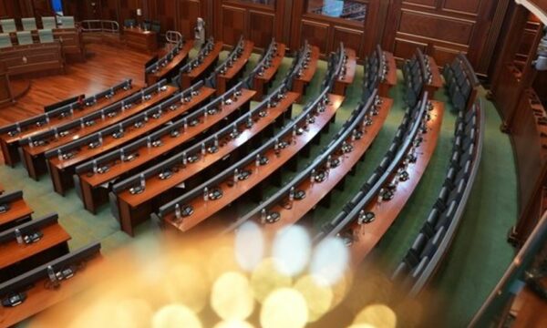 LVV fiton shumicën në zgjedhjet e parakohshme, LDK humb rëndë