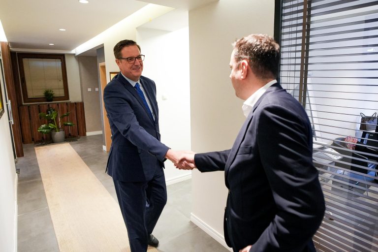 Abdixhiku priti ambasadorin e ri të Sllovenisë në Kosovë