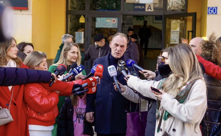 Limaj: Zgjedhja e nënkryetarit serb në Kuvend ishte antikushtetuese