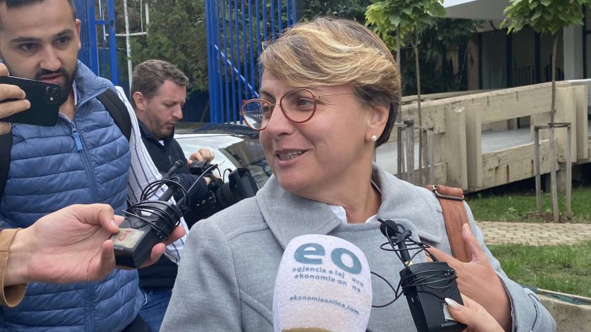 Kushtetuesja rrëzon 12 ligje, VV akuzon gjyqtarët për ndikim politik