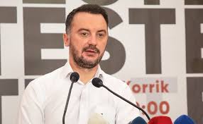 Molliqaj: Ish-opozita i shërbeu pushtetit dhe e forcoi Kurtin