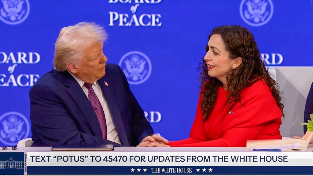 Osmani në Davos nënshkruan Kartën e Bordit të Paqes: Kosova anëtare themeluese krah SHBA-së