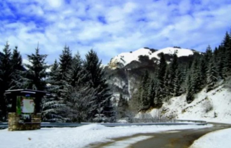 Bllokim i përkohshëm i rrugës Rozhajë – Kullë në Mal të Zi