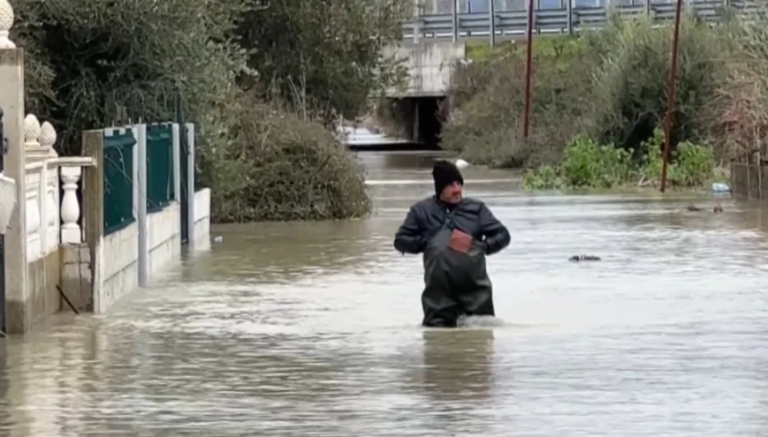 2,5 miliardë dollarë dëme nga përmbytjet në 30 vite, pa përgjegjësi