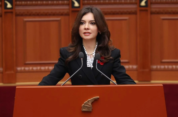 Kuvendi ratifikon anëtarësimin e Shqipërisë në Kartën e Bordit të Paqes