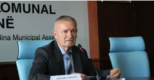 Elezaj: Gjendja në Klinë mbetet e brishtë, po punohet për lirimin e kanaleve