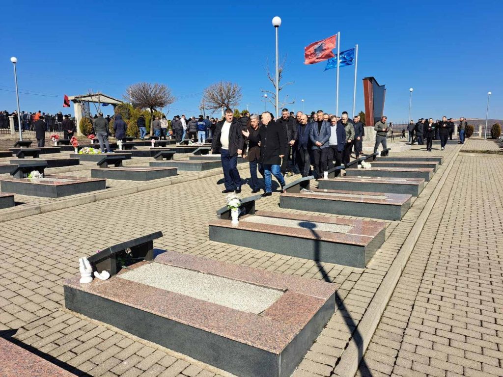 OVL-UÇK përkujton 28-vjetorin e masakrave në Likoshan dhe Çirez