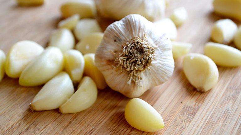 Tri mënyra natyrale për uljen e tensionit të lartë të gjakut