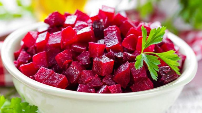 🩸 Anemia – Ushqimet dhe trajtimet natyrale që ju ndihmojnë 💪🥦🍎