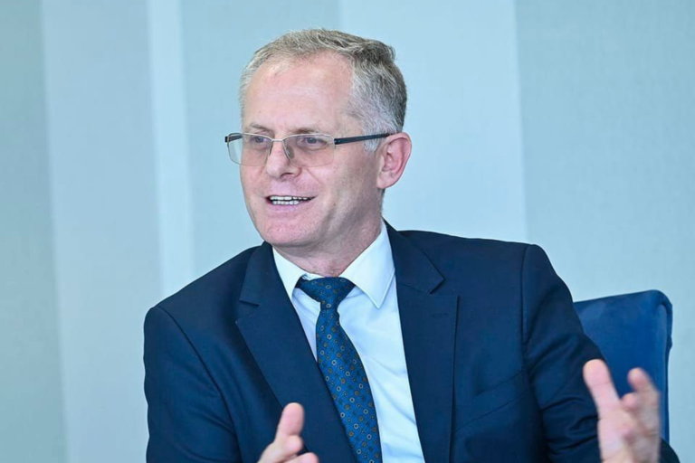 Besnik Bislimi pritet të udhëheqë Zyrën e Ekspertizës dhe Mbikëqyrjes Strategjike