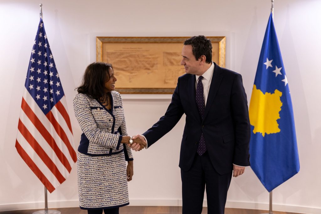 Prattipati takon Kurtin: SHBA pret angazhim për prioritetet e përbashkëta