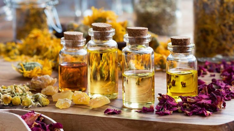 🌿 8 Vajra Esencialë kundër Dhimbjes së Kokës 💆‍♀️