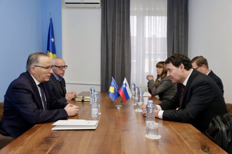 Bedri Hamza takohet me përfaqësuesin special të Sllovenisë për Ballkanin Perëndimor