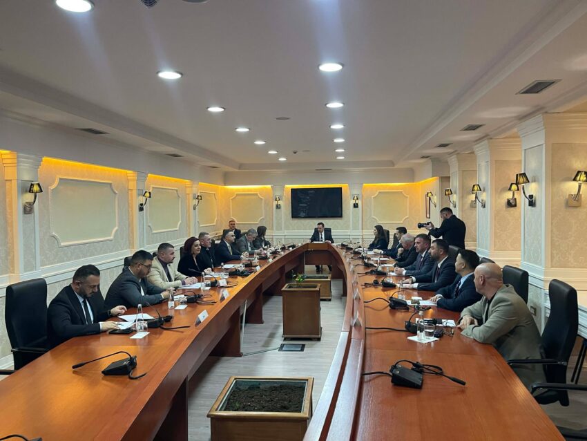 Nis takimi i Bashës me kryetarët e partive për Legjislaturën e 10-të