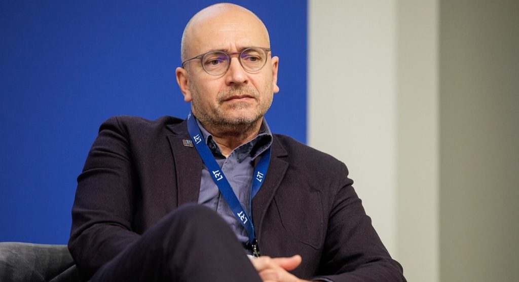 EFJ kritikon Presidencën: Gazetarët kanë të drejtë të komentojnë figurat publike