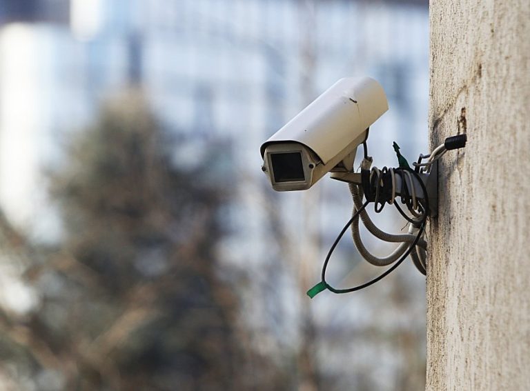 Njoftim për qytetarët që udhëtojnë në Maqedoninë e Veriut: Fillon monitorimi elektronik i trafikut