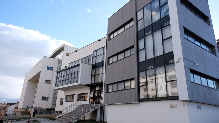 Prokuroria e Gjakovës kërkon paraburgim për 22 kryesues të dyshuar për manipulim të votave