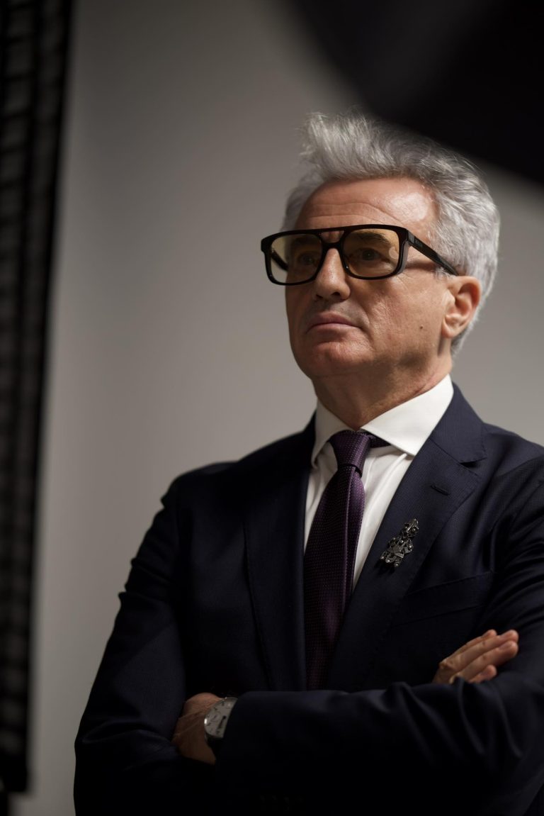 Serbia ndalon në Merdar avokatin Arianit Kocin