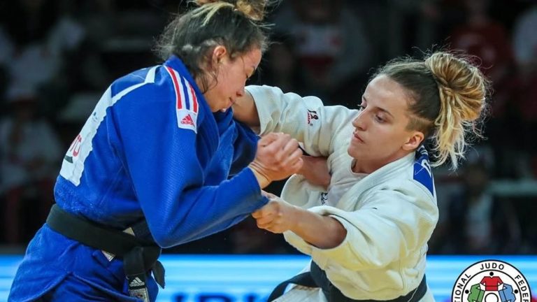 Distria Krasniqi arrin gjysmëfinalen e Grand Slamit në Paris