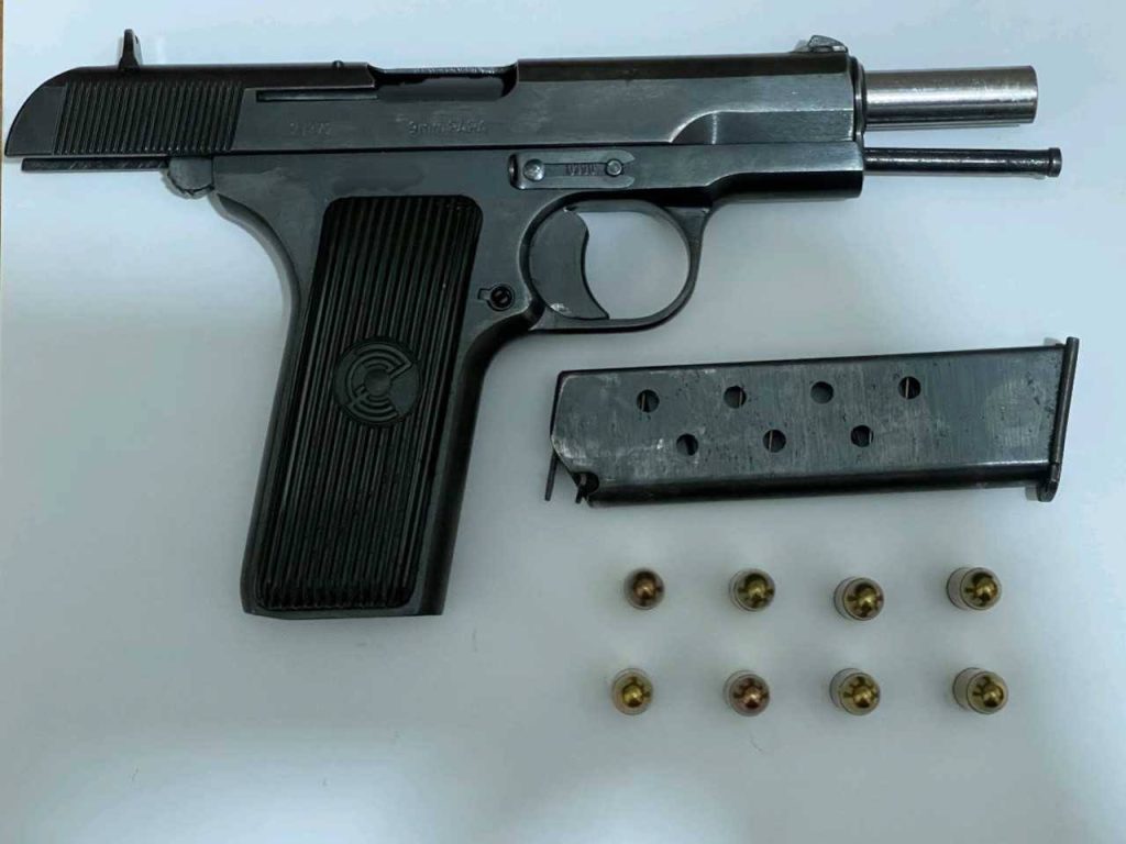 Arrestim në Ferizaj dhe sekuestrim arme në Kaçanik për posedim të paautorizuar