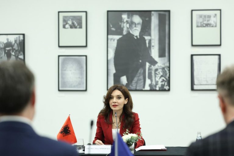 Spiropali kërkon lirimin e ish-krerëve të UÇK-së: Shqipëria mbështet drejtësinë e Kosovës